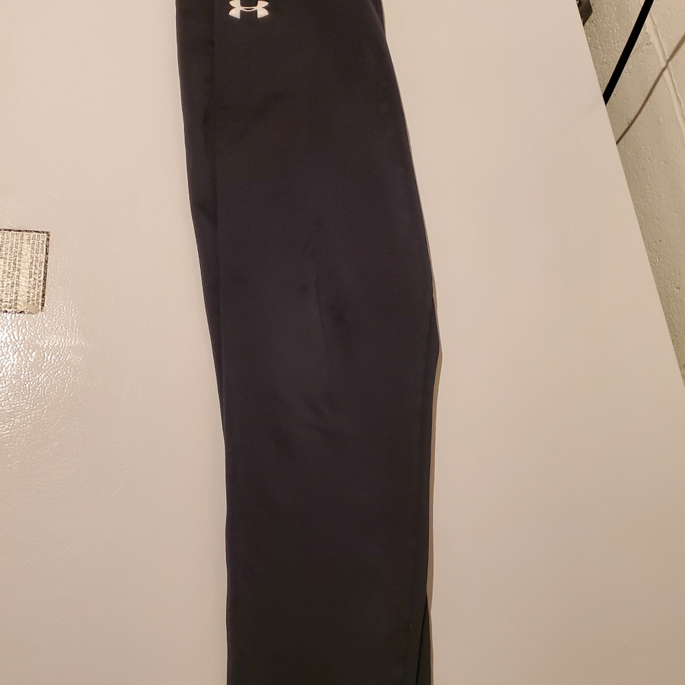 UA Boys XL athletic pants